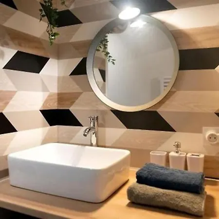 Le Studio Cocooning Avec Parking Sous-Sol Privatif Chartres Extérieur photo